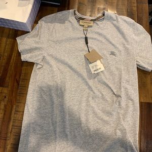 Burberry grey t shirt